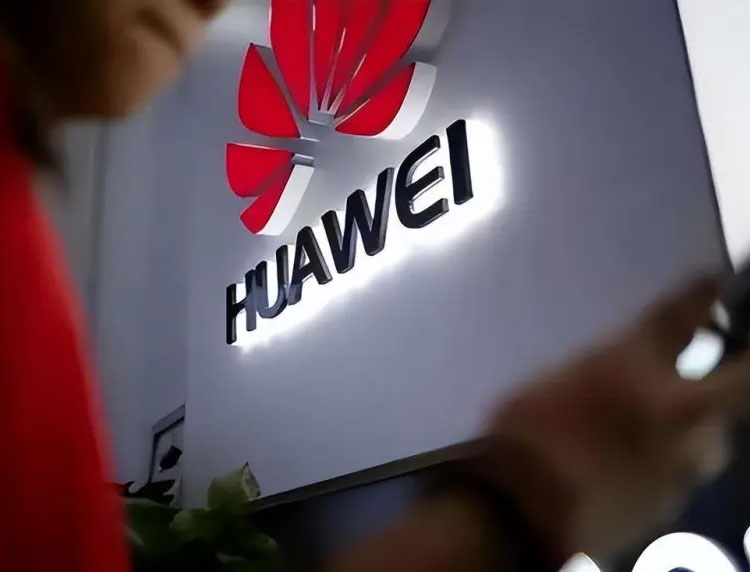 AITO汽车品牌升级为“HUAWEI问界”，再次引发华为下场造车猜测